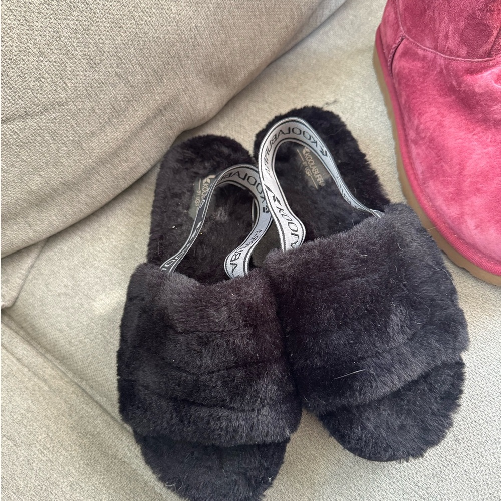 Koolaburra Black Plush Women's Slippers
